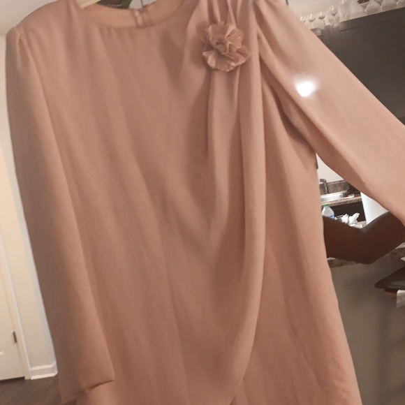 Clothes - Picture 4 of 4